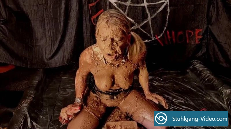 SlutOrgasma - Extreme play in a lot of saved shit [FullHD 1080p] Stuhlgang Porno