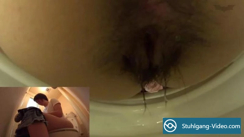 Asian - Hidden camera in a public women’s restroom inside the toilet [FullHD 1080p] Stuhlgang Porno