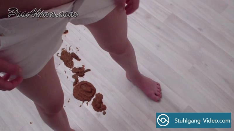 Pooalina - Alina Pooping In White Shorts And Smeared Shit Ass [HD 720p] Stuhlgang Porno