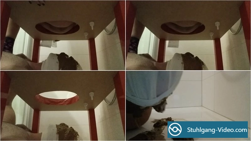 CruelLolaMelo - SLAVE WITH A HEAD INJURY EATS SHIT HIS MISTRESS [FullHD 1080p] Stuhlgang Porno