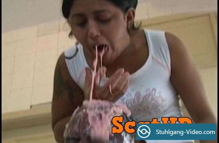 Kevin, Latifa - Vomiting On The Slave! 2 [SD] Stuhlgang Porno