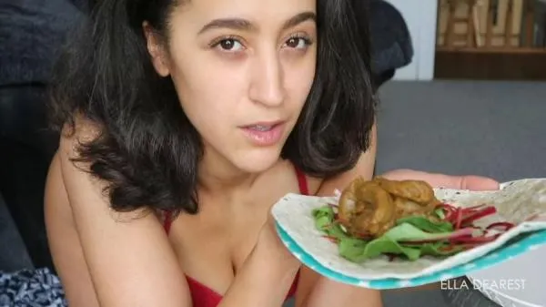 Snack For My Boyfriend [HD 720p] Scatbook.com