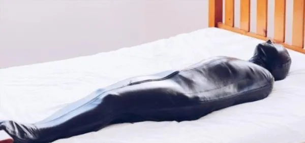 Mina - Minas Sleepsack Nap [FullHD 1080p] BDSM Porno