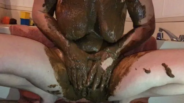 Shitting, Smeared Tits and Stuffed Pussy [FullHD 1080p] Scatshop | Amateur, Poop