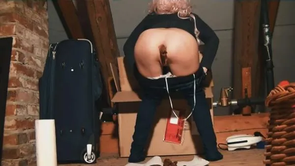 Attic Shit [HD 720p] Filthygrid | Pooping