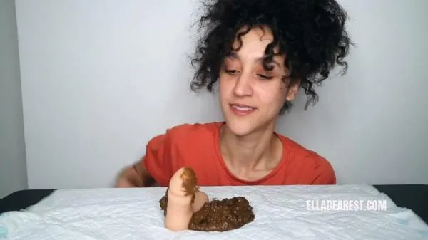 PEE PEE POO PLAY [HD 720p] Scatbook.com