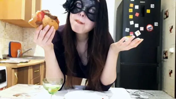 Scat Hot Dog Swallow By Top Scat Girl [FullHD 1080p] SG-Video.com