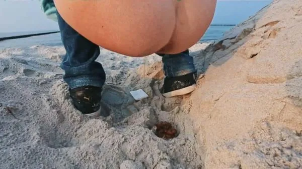 Beach Shitting [HD 720p] Filthygrid.com