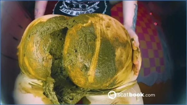 This warm pillow will cover your face! [FullHD 1080p] Stuhlgang Porno