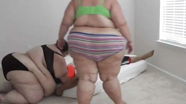 Full Weight Productions - Flopping & Dropping With BigmommaKat & Lolla Blaze Part 1 [HD] Femdom Porno